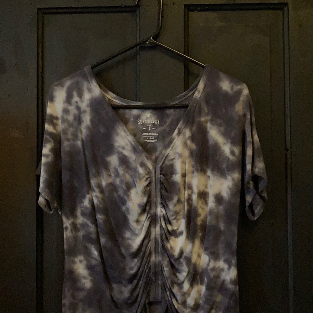 American Eagle shirt